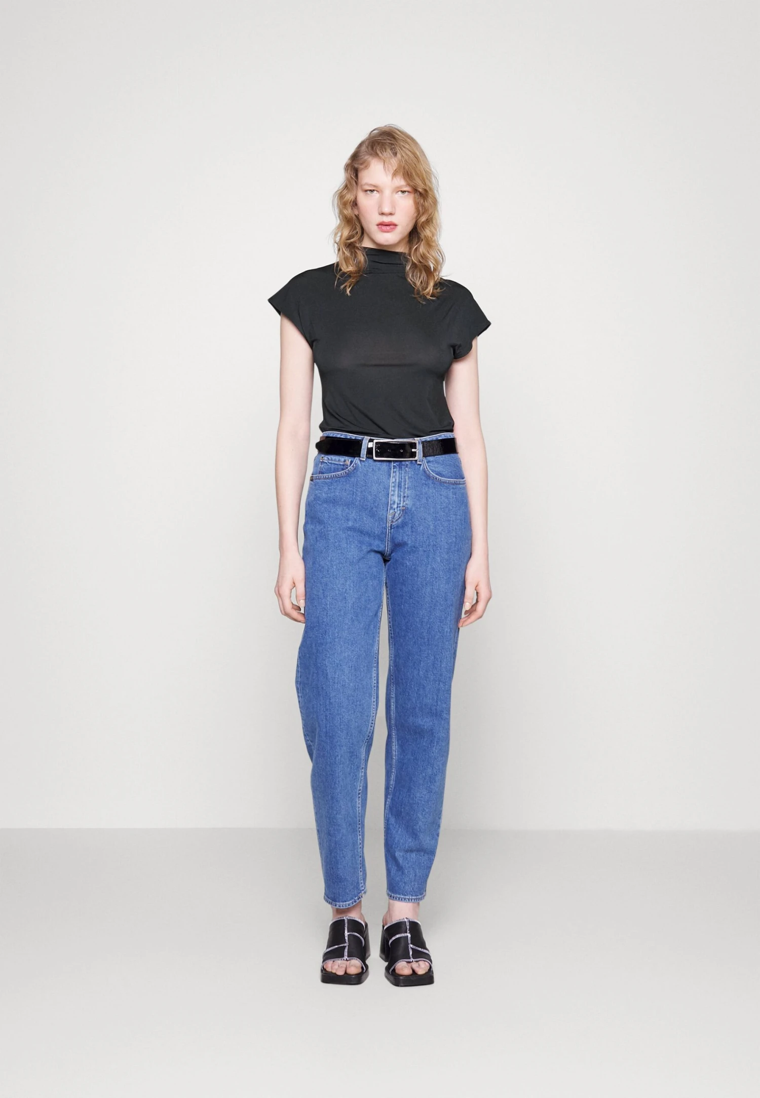 Tiger Of Sweden Alitta - T-Shirt Basic - Black 4 Tiger Of Sweden Alitta - T-Shirt Basic - Black - Afbeelding 2