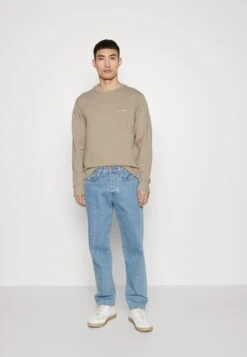 Voorkant -Even&Odd 2378a4aff1a3423caa65bca8880bf6ed