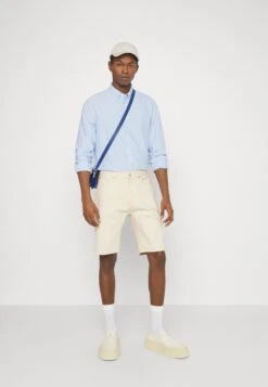 Tiger Of Sweden Kylian - Jeansshort - Ecru Denim -Even&Odd 4a09e940921b4f95a4cb4ac46bab28b7