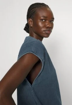 Tiger Of Sweden Ruus - Blouse - Denim Blue 11 Tiger Of Sweden Ruus - Blouse - Denim Blue -Even&Odd 4eadca970c44408295b36bf229580158