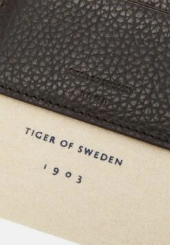 Tiger Of Sweden Wharf Unisex - Portemonnee - Dark Brown -Even&Odd 57a76f8382154900a465f5379368cc37