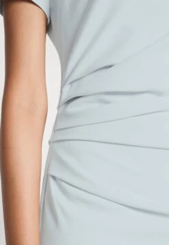 Tiger Of Sweden Jerseyjurk - Light Blue 13 Tiger Of Sweden Jerseyjurk - Light Blue -Even&Odd 59bc3d02258b45bfac6b5101c718ec7d