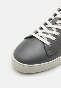 Tiger Of Sweden Salas - Sneakers Laag - Stone Grey 13 Tiger Of Sweden Salas - Sneakers Laag - Stone Grey -Even&Odd 5b8027ac79e445d38e1bd06d6c099930