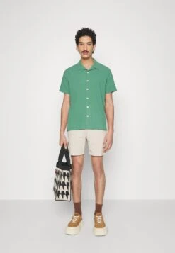 Tiger Of Sweden Caid - Shorts - Light Ivory -Even&Odd 63ae44cb442145bd8b6cfe421f17bfbe