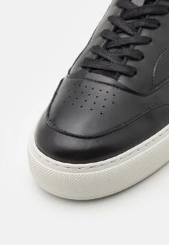 Tiger Of Sweden Nomme - Sneakers Laag - Black 13 Tiger Of Sweden Nomme - Sneakers Laag - Black -Even&Odd 6636a0c81bf74a01a4ceb5c125c117f2