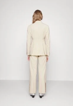 Tiger Of Sweden Nicee - Blazer - Light Ivory 11 Tiger Of Sweden Nicee - Blazer - Light Ivory -Even&Odd 6cc0b752dd8b48ceb8377f559fd2b454