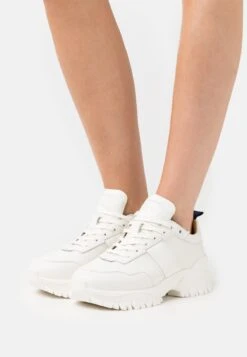 Tiger Of Sweden Afria- Sneakers Laag - Off-White