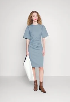 Tiger Of Sweden Izly - Jerseyjurk - Bleached Blue -Even&Odd 6e5a8d76c962437fb6f3432a571bf95d