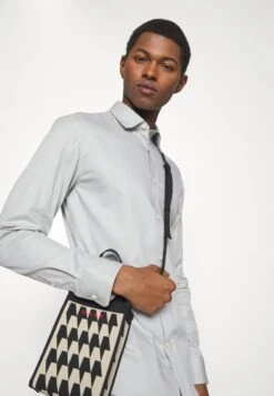 Tiger Of Sweden Adley Slim Fit - Overhemd - Shadow 12 Tiger Of Sweden Adley Slim Fit - Overhemd - Shadow -Even&Odd 73437219fac84db5b6fc7ecb79c6dbf4