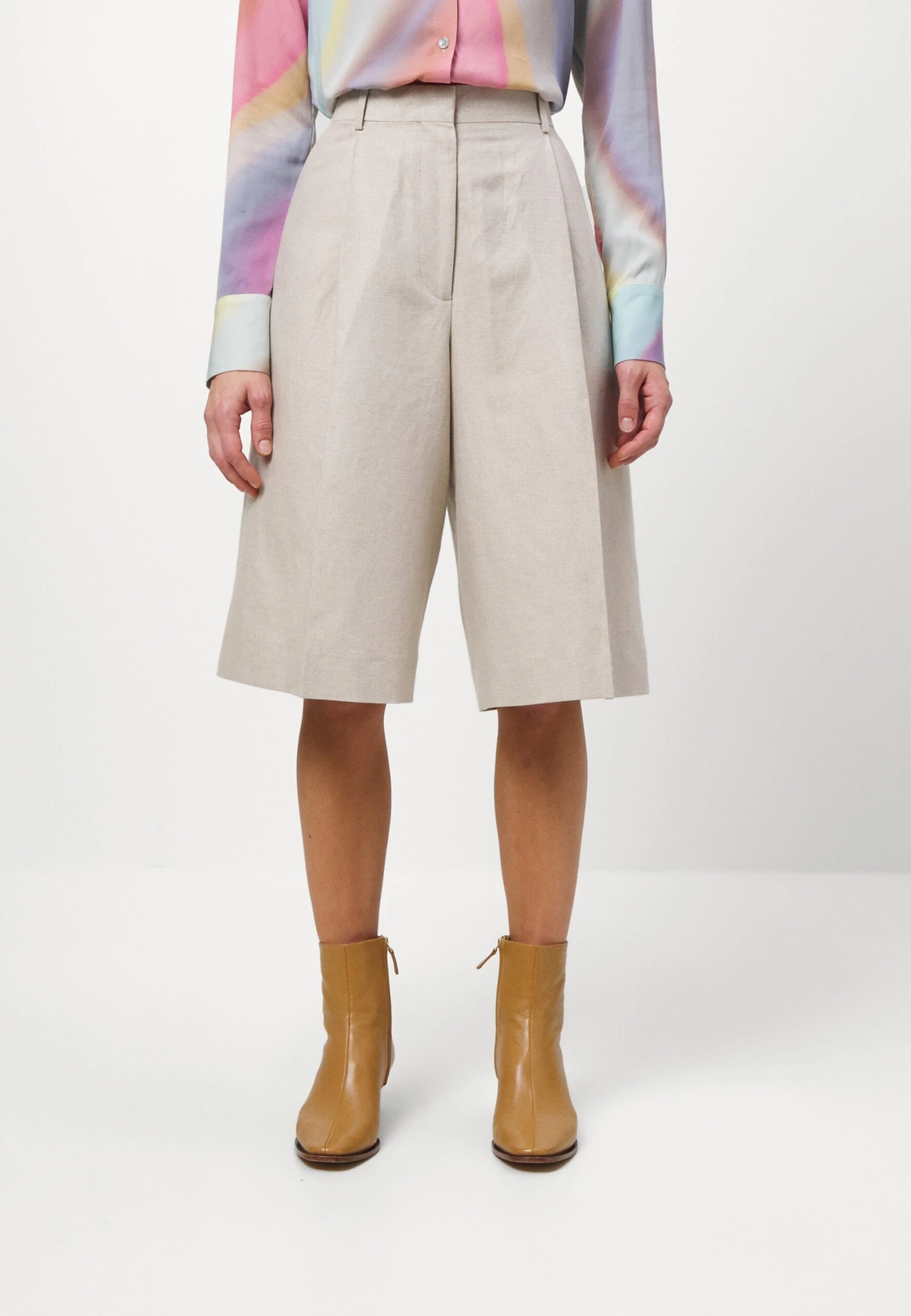 Tiger Of Sweden Admiira - Shorts - Feather 3 Tiger Of Sweden Admiira - Shorts - Feather