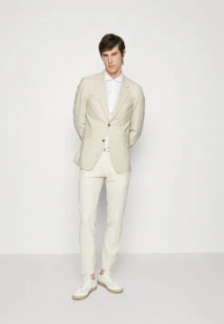 Voorkant -Even&Odd 9210f42c866f4697b61d78053e3fe557