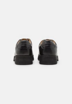 Tiger Of Sweden Desu - Sportieve Veterschoenen - Black 10 Tiger Of Sweden Desu - Sportieve Veterschoenen - Black -Even&Odd 9ee0ade6e3664a8190830aea14a68fff