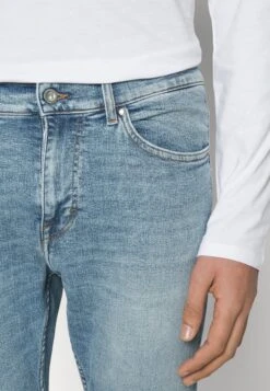 Tiger Of Sweden Evolve - Slim Fit Jeans - Light Blue -Even&Odd a823242e8f804e55a07c2b83e14d9be8