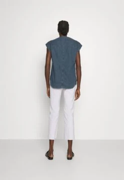 Tiger Of Sweden Ruus - Blouse - Denim Blue 10 Tiger Of Sweden Ruus - Blouse - Denim Blue -Even&Odd ac6e6575f636471ba930edaa821bf653