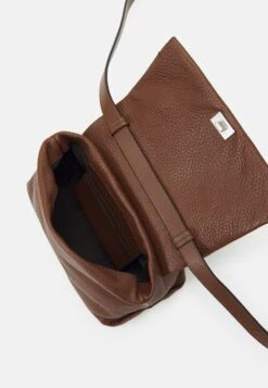 Tiger Of Sweden Paina - Schoudertas - Light Brown -Even&Odd b2f9965e50c644e9a265e86c94a74bbd