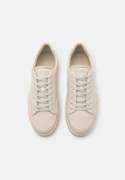 Tiger Of Sweden Sinny - Sneakers Laag - String 11 Tiger Of Sweden Sinny - Sneakers Laag - String -Even&Odd b3051ef8881c4bd486b5ef31c0dbc25e