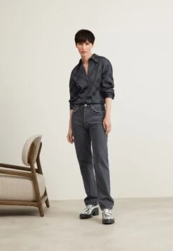 Voorkant -Even&Odd b3075e6f251145d2bbffcf6854efc8a6