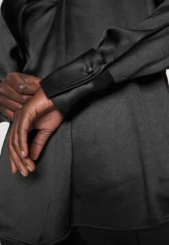 Tiger Of Sweden Kasia- Blouse - Black 12 Tiger Of Sweden Kasia- Blouse - Black -Even&Odd c63e5f3cc8d54c0287c65c7e56707c54