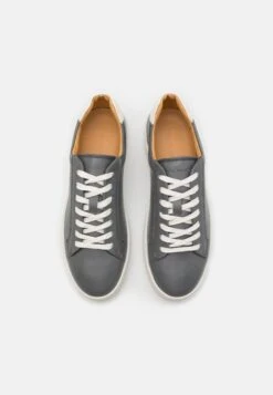 Tiger Of Sweden Salas - Sneakers Laag - Stone Grey 11 Tiger Of Sweden Salas - Sneakers Laag - Stone Grey -Even&Odd c91c36edcae0445295350f5c09a96b71