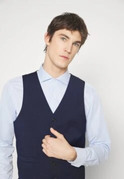 Tiger Of Sweden Wayde - Gilet - Royal Blue -Even&Odd caf7a9d34b8b44778fd8d9708458c0e0