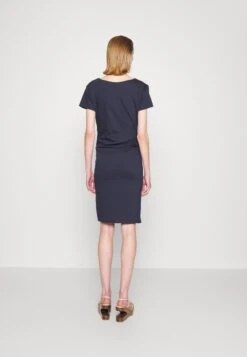 Tiger Of Sweden Izlo- Jerseyjurk - Light Ink 14 Tiger Of Sweden Izlo- Jerseyjurk - Light Ink -Even&Odd cbb8a9365ea14151a791d7fc5782e828