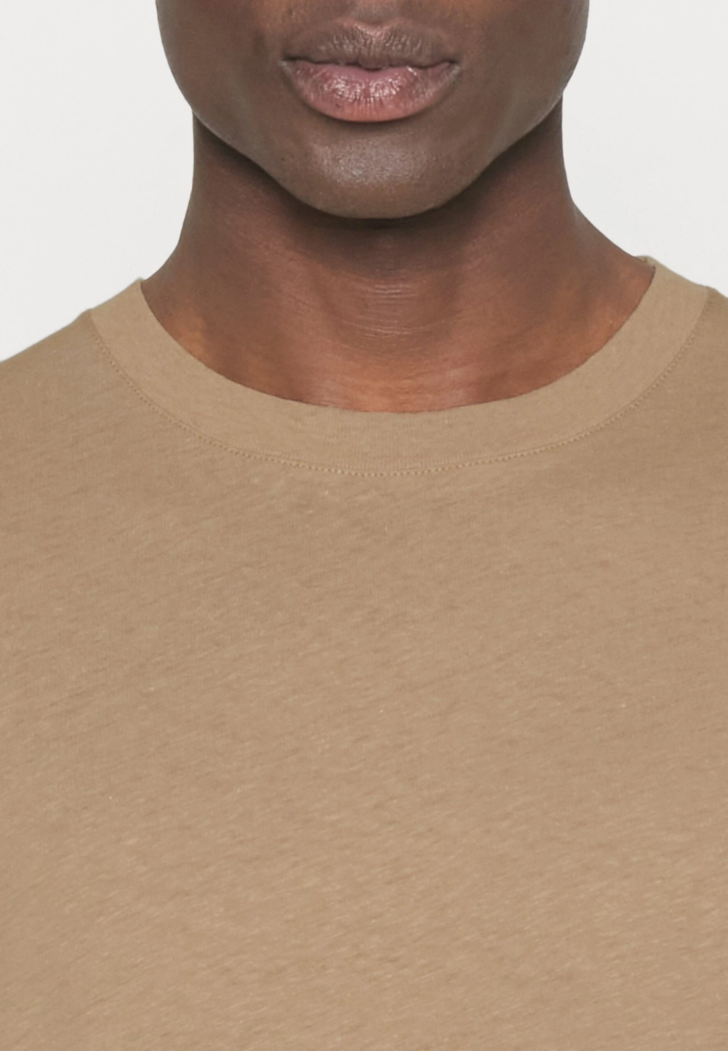 Tiger Of Sweden Dillan - T-Shirt Basic - Mid Sand 7 Tiger Of Sweden Dillan - T-Shirt Basic - Mid Sand - Afbeelding 5