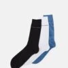 Tiger Of Sweden Abramio 3Pack - Sokken - Black, Grey, Blue-Grey 1 Tiger Of Sweden Abramio 3Pack - Sokken - Black, Grey, Blue-Grey -Even&Odd df386fb091ca43c78fa33fe18a7369eb