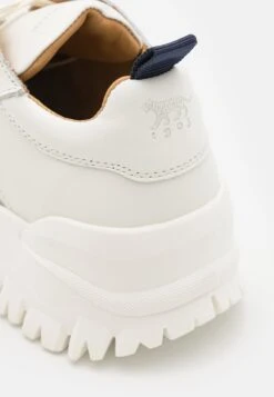 Tiger Of Sweden Afria- Sneakers Laag - Off-White -Even&Odd fac6997ba2e74cc49ceaa376828247f0