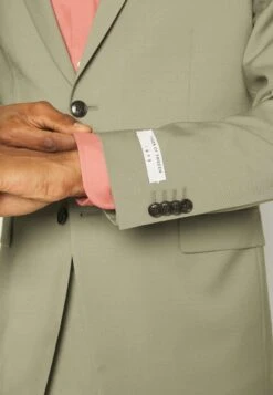 Tiger Of Sweden Jerretts - Kostuum - Uniform Green -Even&Odd fd5d7dd5e2ed4d90810da7bd7d5658f9