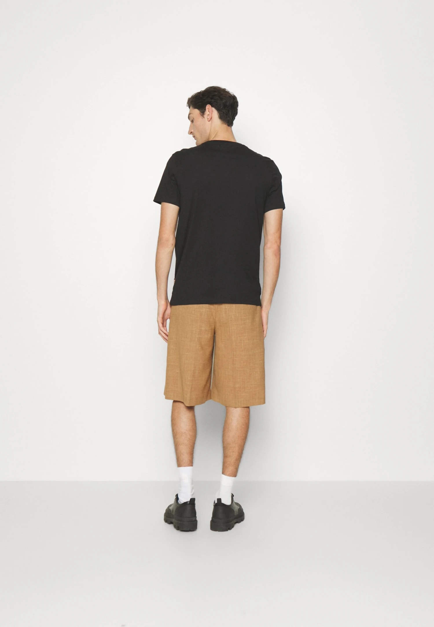 Tiger Of Sweden Todrick - Shorts - Caramel Cafe 5 Tiger Of Sweden Todrick - Shorts - Caramel Cafe - Afbeelding 3