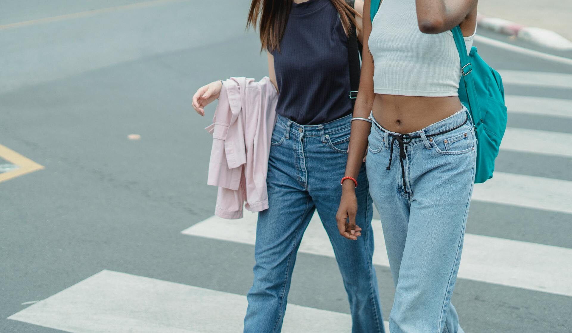 Voorkant -Even&Odd pexels zen chung 5538035 e1763188542787